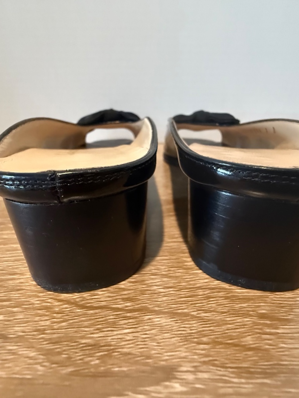 Salvatore Ferragamo Patent Leather Bow Slide Sandals - Picture 9 of 12